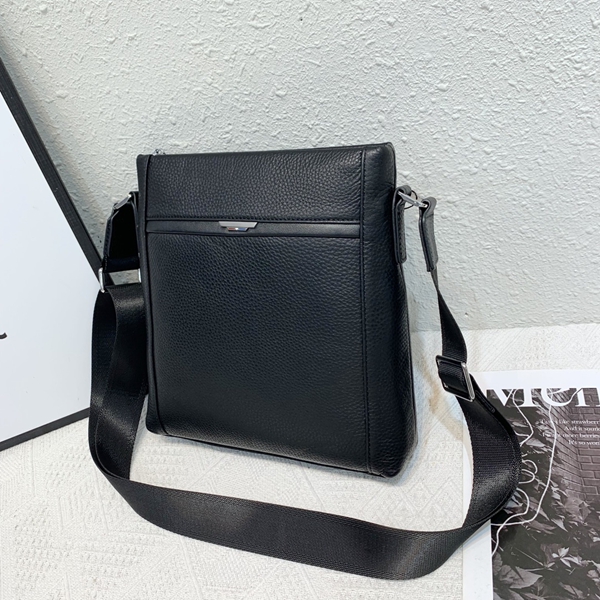 スーパーコピーブランドバッグ側面デザイン